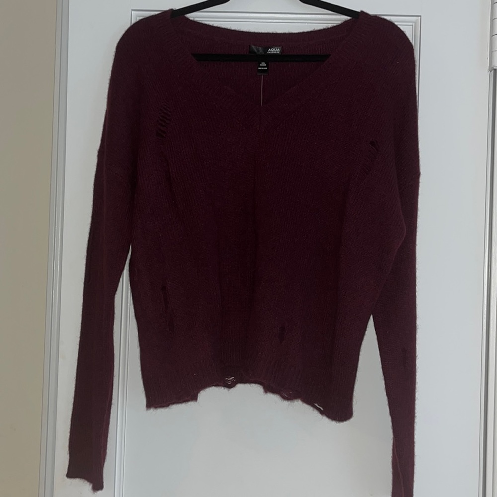 NWT Aqua Cashmere burgundy distressed sweater - size M. Perfect condition